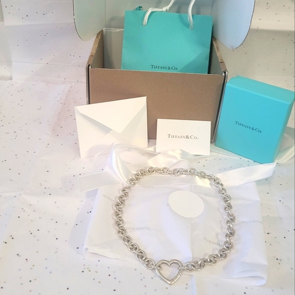 Tiffany &Co heart necklace 18 "😍 - Picture 2 of 13